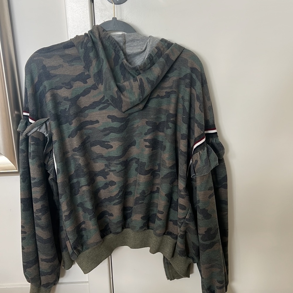 Dance & Marvel Hoodie - Picture 2 of 3